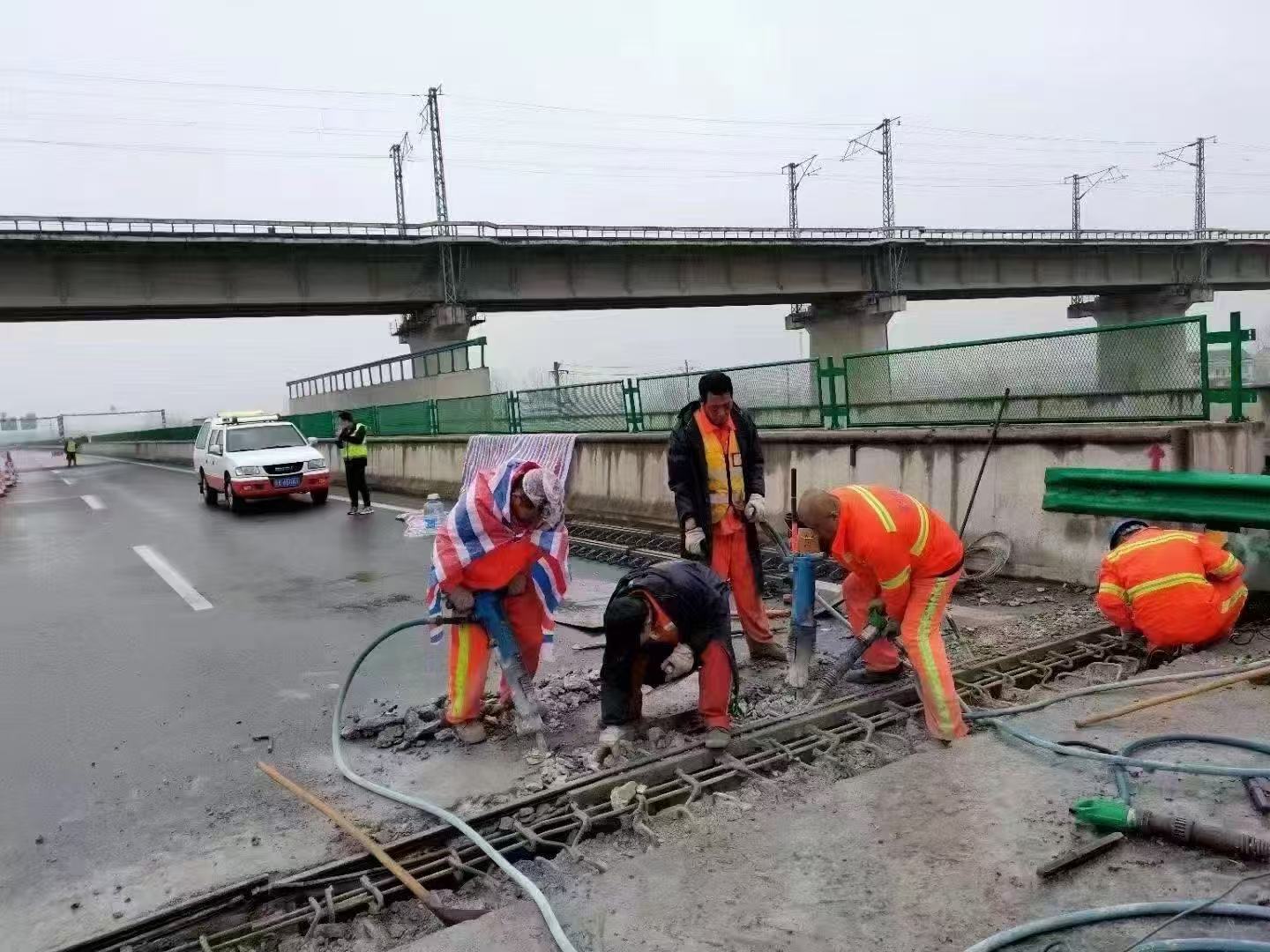 万宁桥梁伸缩缝抢修料